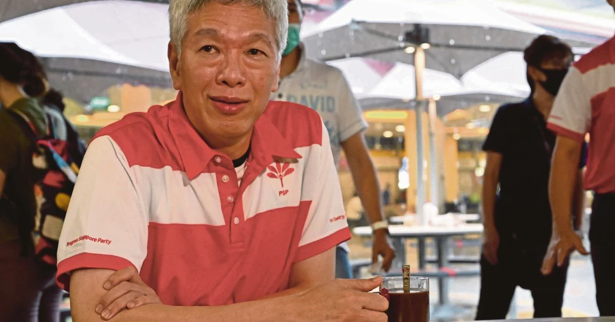Lee Hsien Loong Minta Suaka ke Inggris