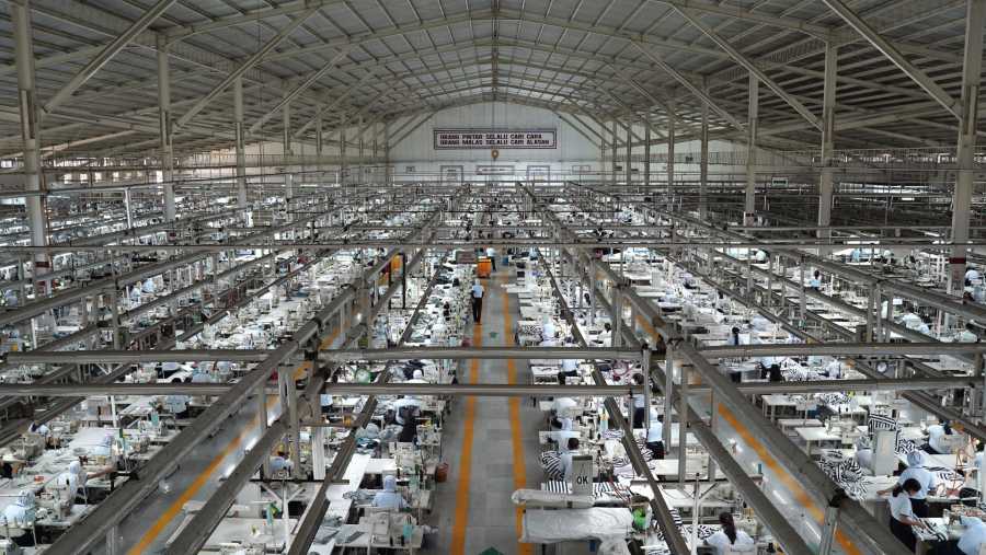 Sritex Group PHK Massal 10.665 Buruh, Apa yang Terjadi?