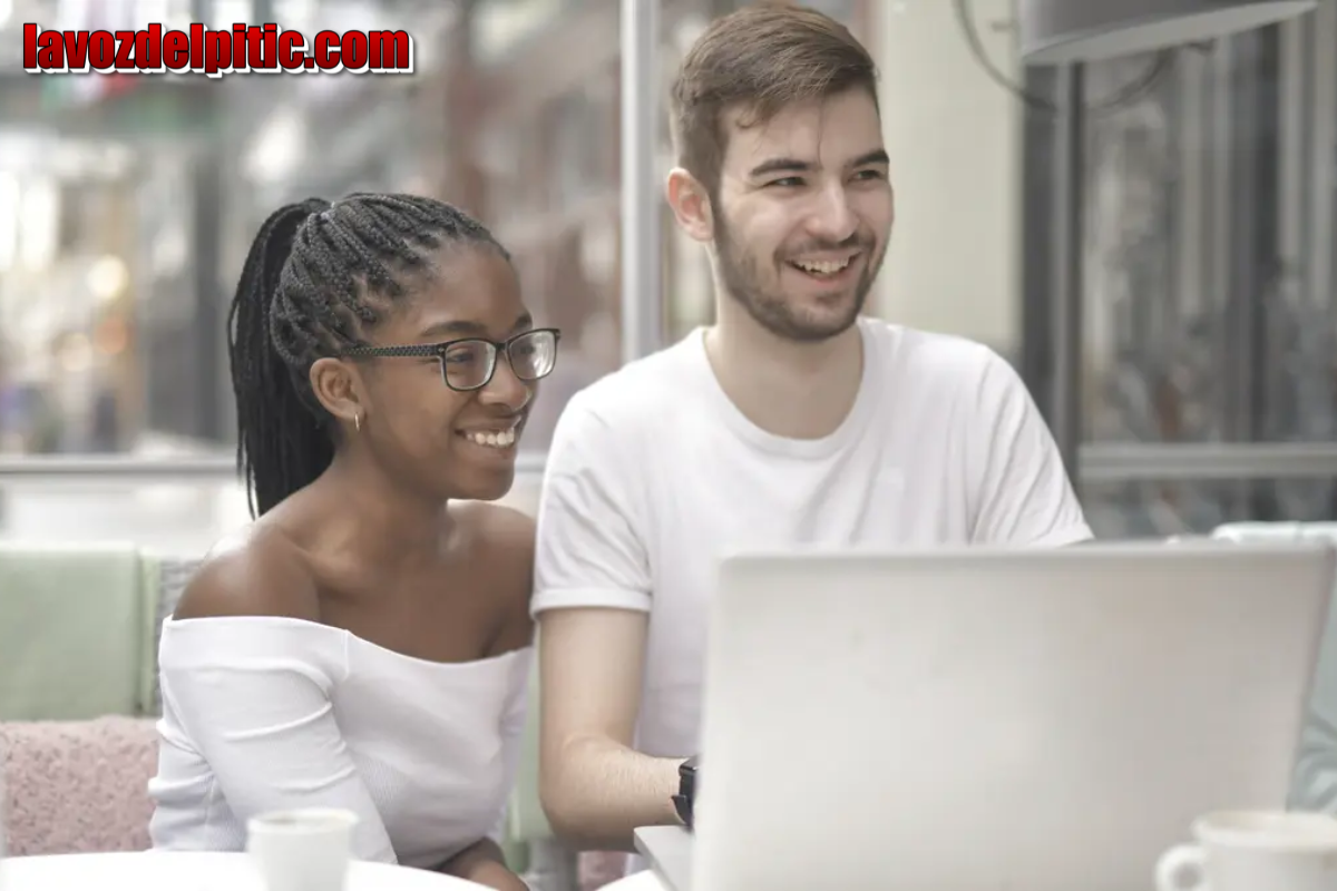 7 Cara Download Aplikasi di Laptop, Begini Menjalankannya