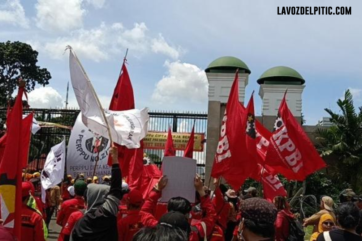 Sebut PHK Massal Sritex Ilegal, Buruh Bakal Demo di Istana-Kemnaker 5 Maret