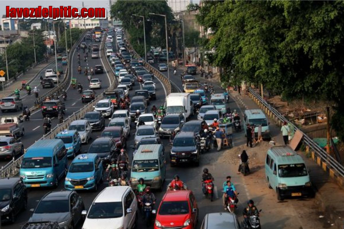 Lalin di Pondok Gede Jaktim Macet, Warga Harap Proyek Galian Segera Tuntas